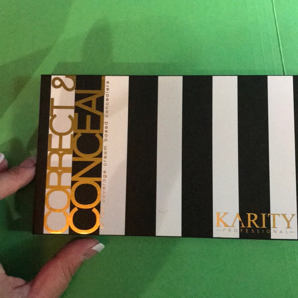 Brand new Karity correct and conceal palette